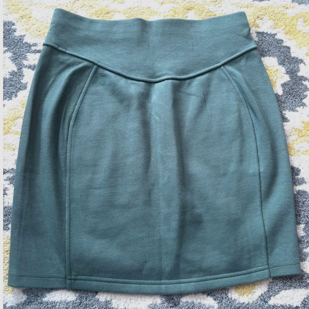 Lululemon Scuba High-Rise Mini Skirt – Grey Eucalyptus – Size Small NWT
